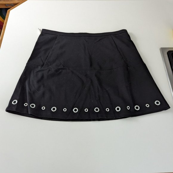 Michael Kors Black Mini Skirt with Silver Grommet Border - Picture 1 of 7